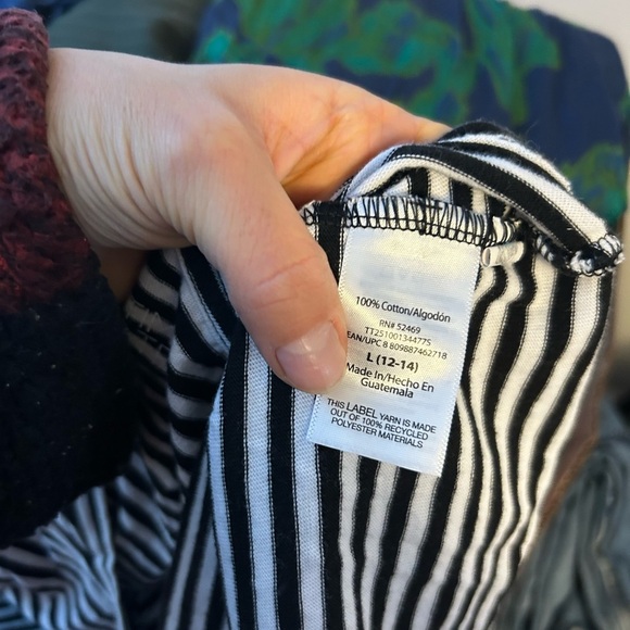 Time and Tru Black and White Striped T-Shirt Dress - Picture 4 of 4